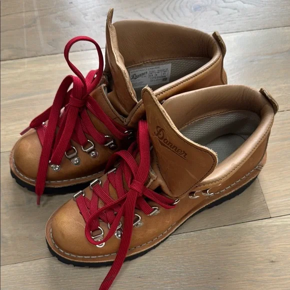 Danner Women's Lace Up Boots - Brown and Red